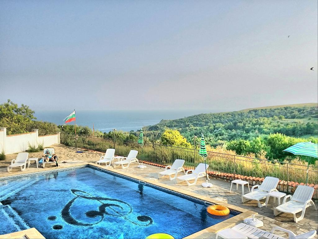 Villa Topola Bagian luar foto